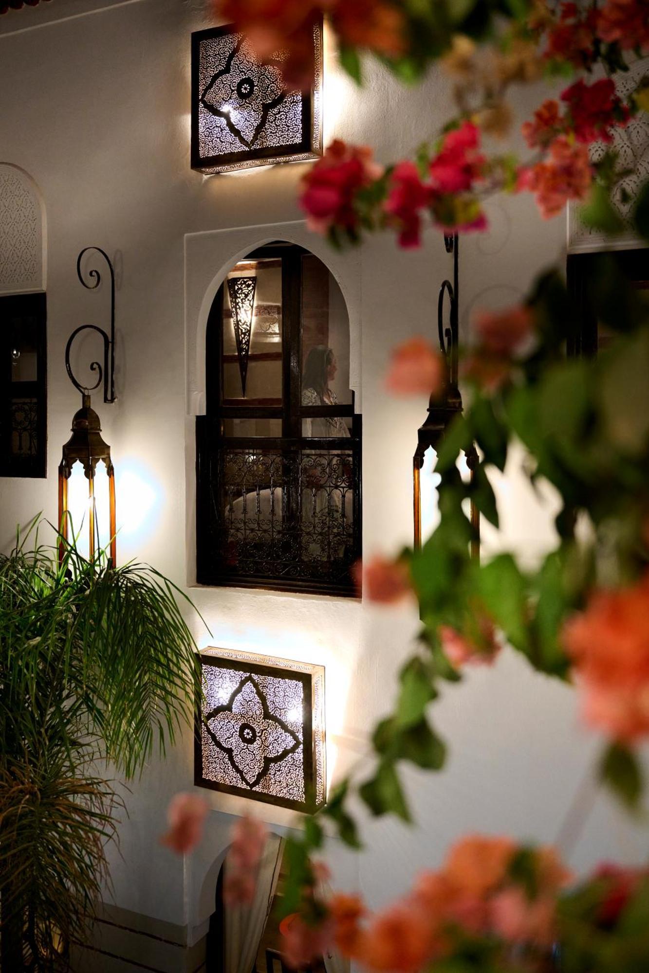 Riad Dar Amanza En Exclusivite Avec 4 Chambres Au Coeur De La Medina Marrakesz Zewnętrze zdjęcie